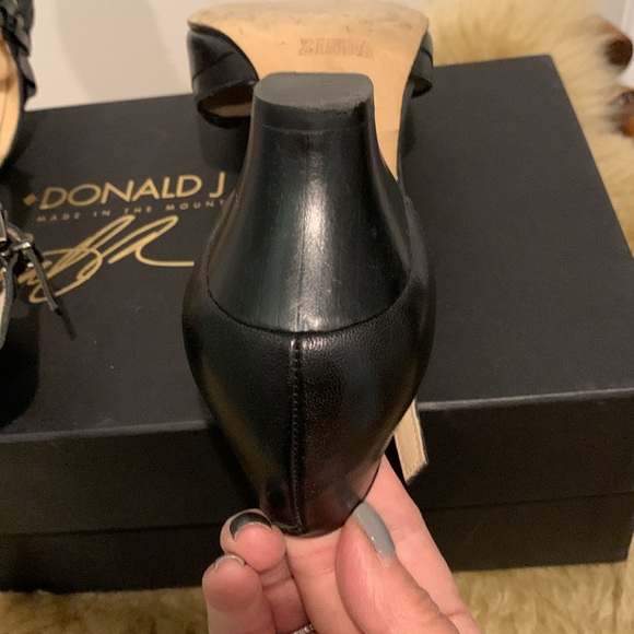 Zinda Mary Jane T-strap style black leather shoes made in Spain. Sz 38. EUC. - Picture 8 of 10